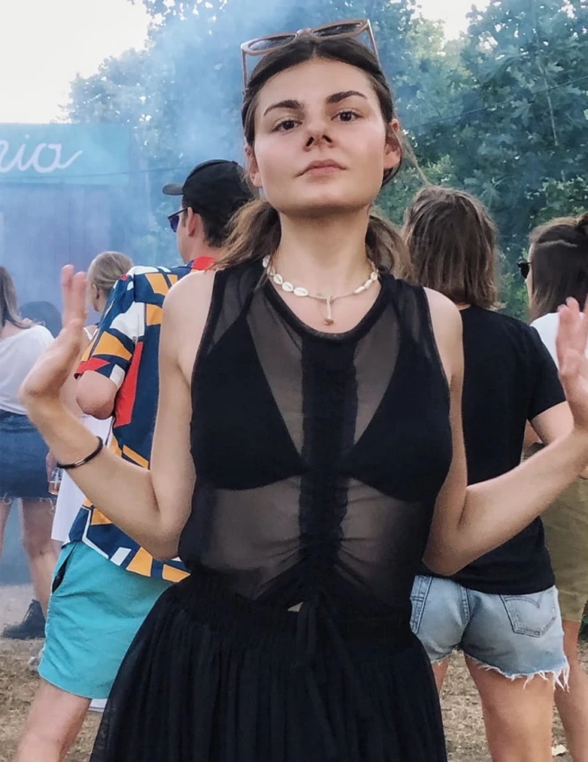 Bluzka z siatki z trokiem