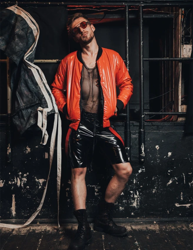 Spodnie joggery krótkie