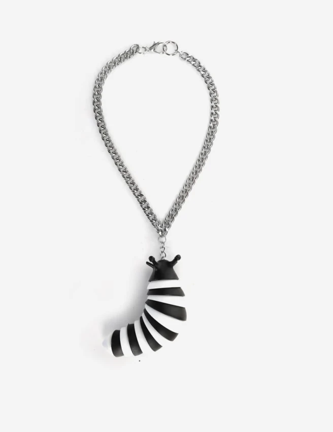 Łańcuch z robakiem